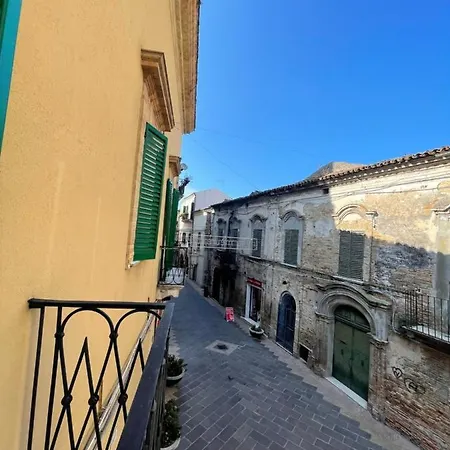 Sky Zi Albina Apartments-centro Storico Di Vasto. *