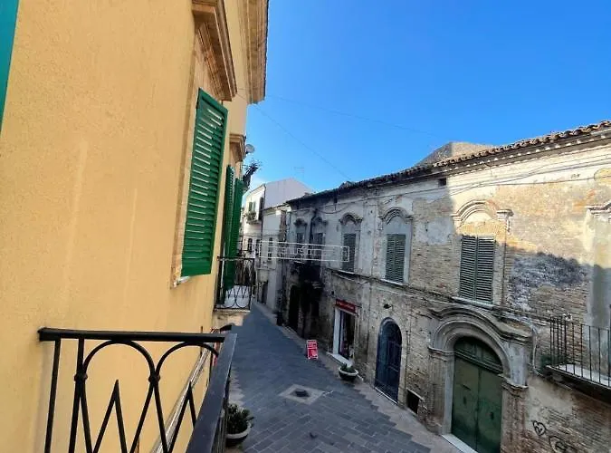 Sky Zi Albina Apartments-centro Storico Di Vasto. *