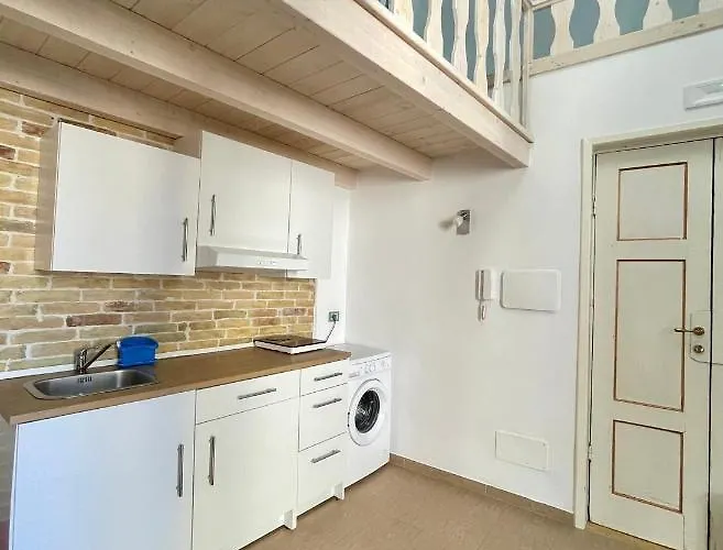 Sky Zi Albina Apartments-centro Storico Di Vasto. Appartement