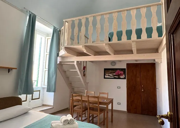 Sky Zi Albina Apartments-centro Storico Di Vasto. *